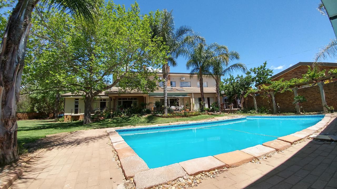 Rosa B&B Oudtshoorn Luaran gambar